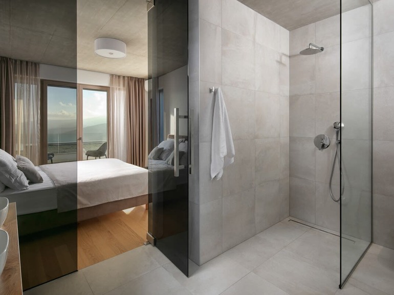 Luxury Coastal Retreat - Villa Saturea