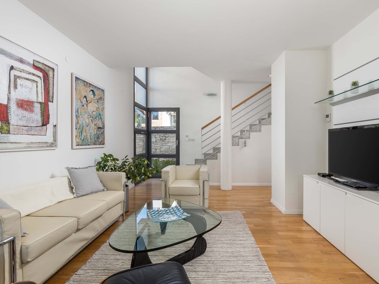 RM Grande Villa – Left Wing