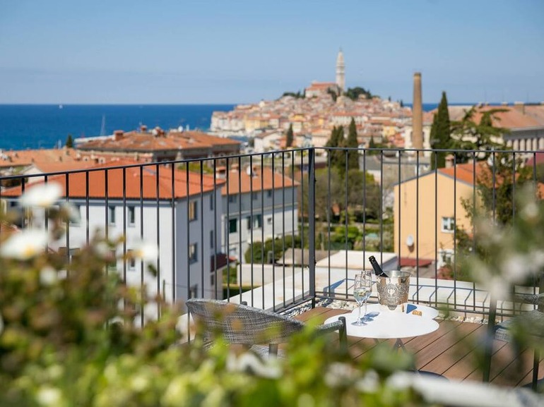 Z6 Dolcevita Signature - Villa & Yacht Experience in Rovinj