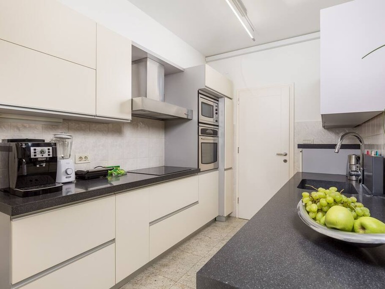 RM Grande Villa – Right Wing