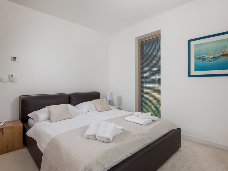 Majestic Coastal Retreat - Villa Mayan